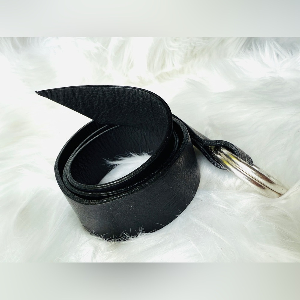 🇨🇦 Brave Leather Collection - Black with Silver hoops - Picture 4 of 5